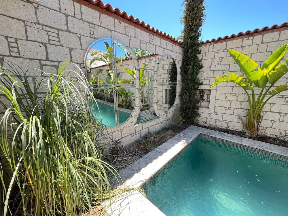 Exclusive Room, Pool View, Poolside photo 3