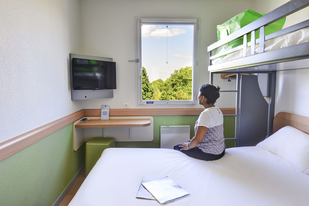 Triple Room, Multiple Beds photo 3
