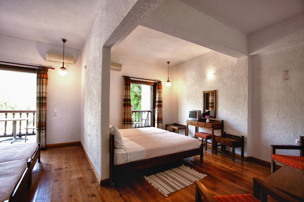 Habitación familiar, con vista al jardín
