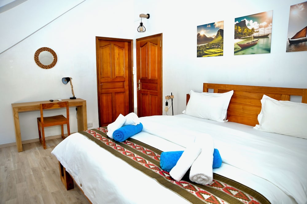 Deluxe Suite, 2 Bedrooms, Garden Area photo 3