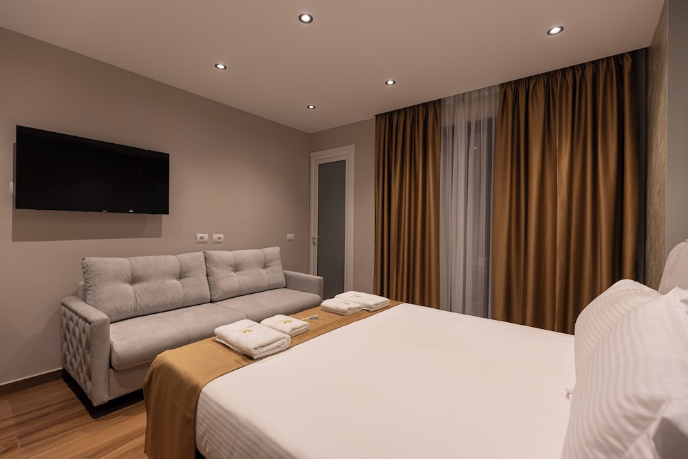 Deluxe Triple Room, Ground Floor