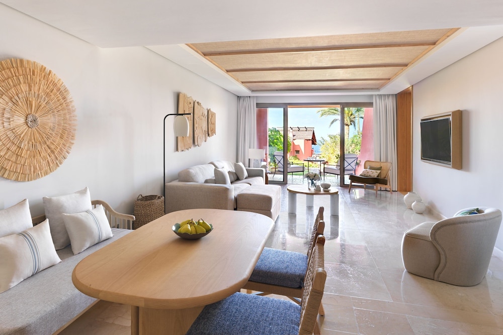 Suite, 1 Bedroom thumbnail 6