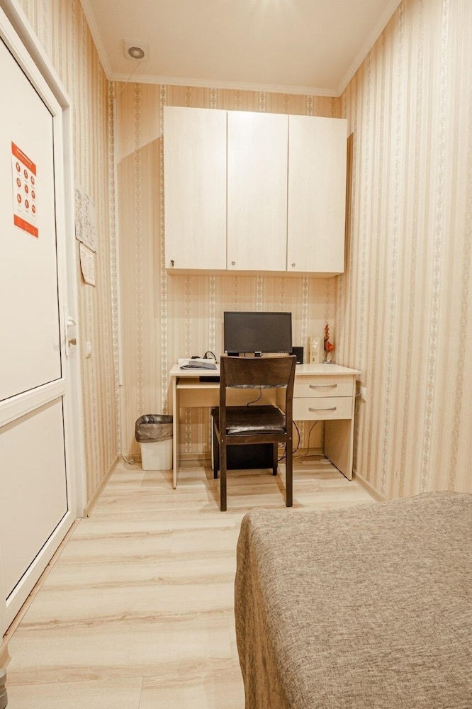 Economy Single Room, Shared Bathroom