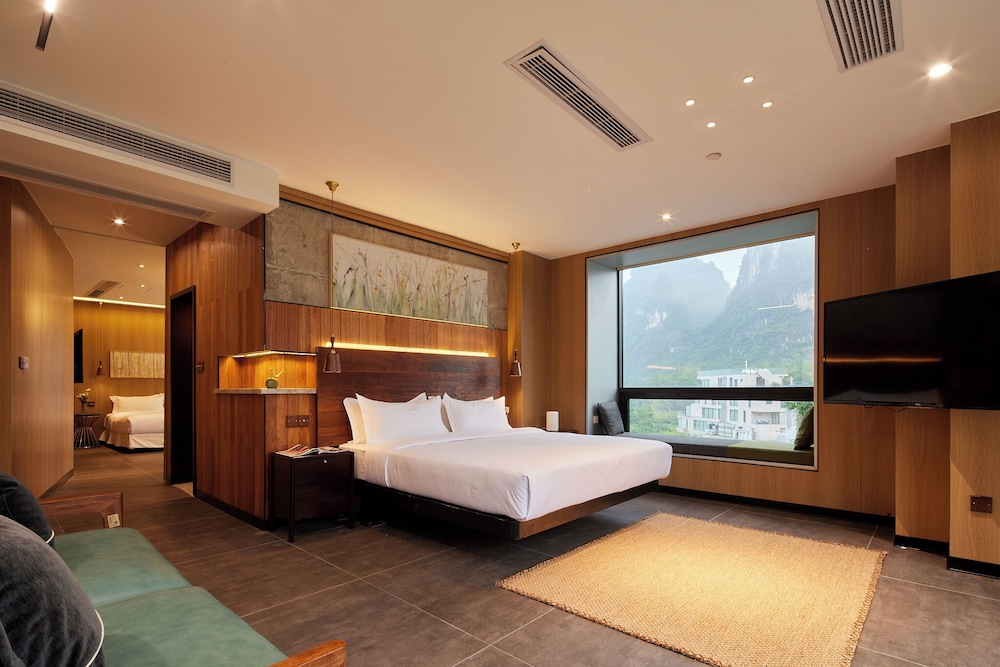 Luxury Suite, River View photo 1