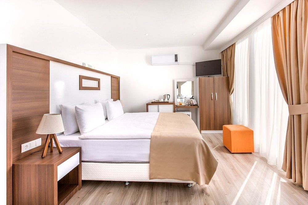 Suite, Sea View (Jacuzzi) photo 1