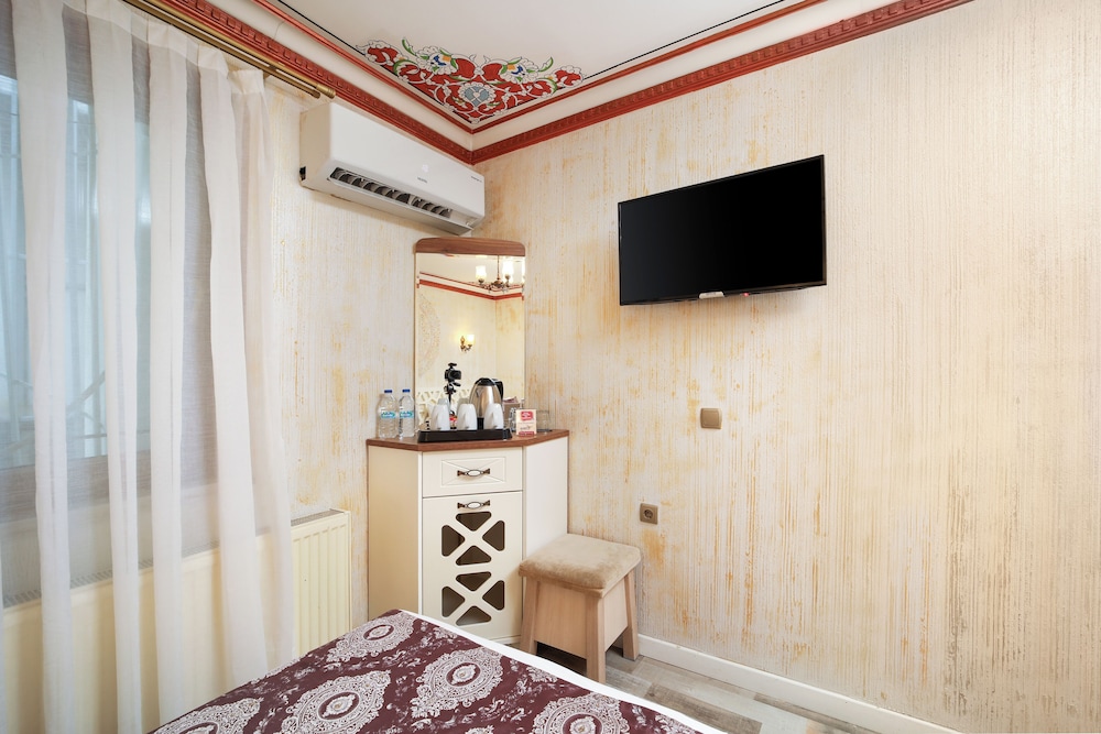 Standard Triple Room photo 2