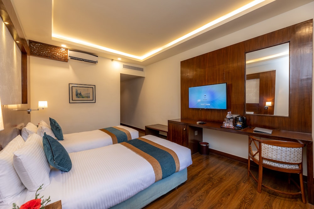 Standard Double or Twin Room - Photo 2