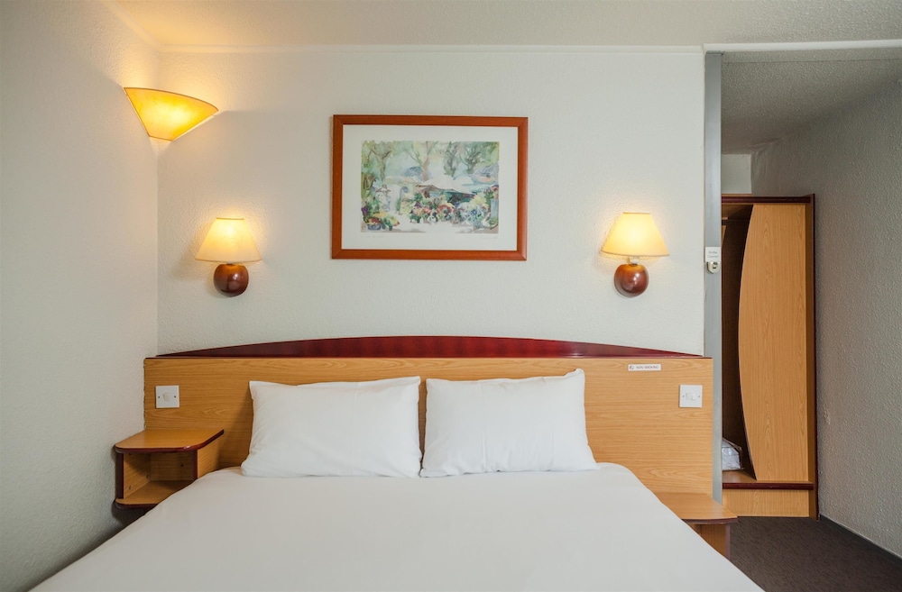 Standard Room, 1 Double Bed - Photo 3