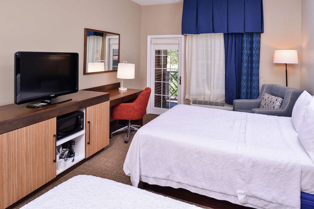 Room, 2 Queen Beds, Balcony photo 1