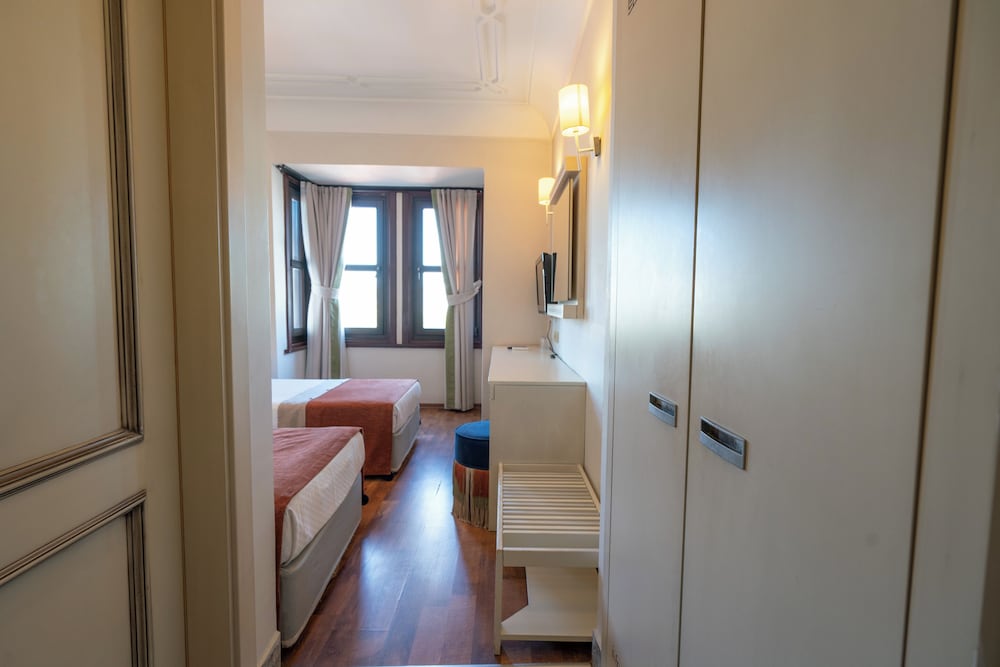 Superior Double Twin Room - Photo 5