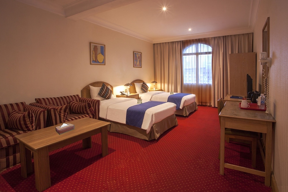 Standard Twin Room - Photo 2