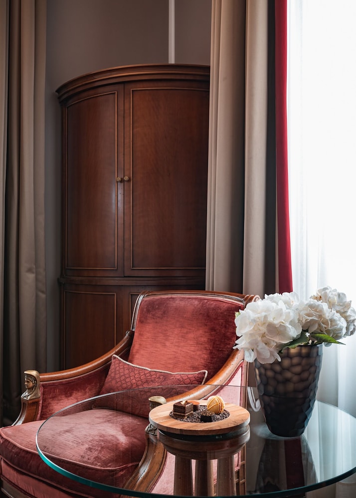 Grand Deluxe Room - Photo 4