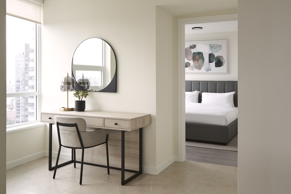Executive Suite, 2 Bedrooms (Office)