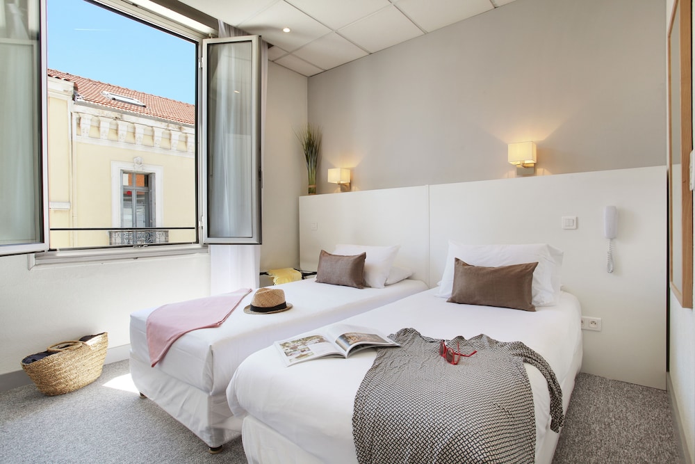Superior Double Room - Photo 3
