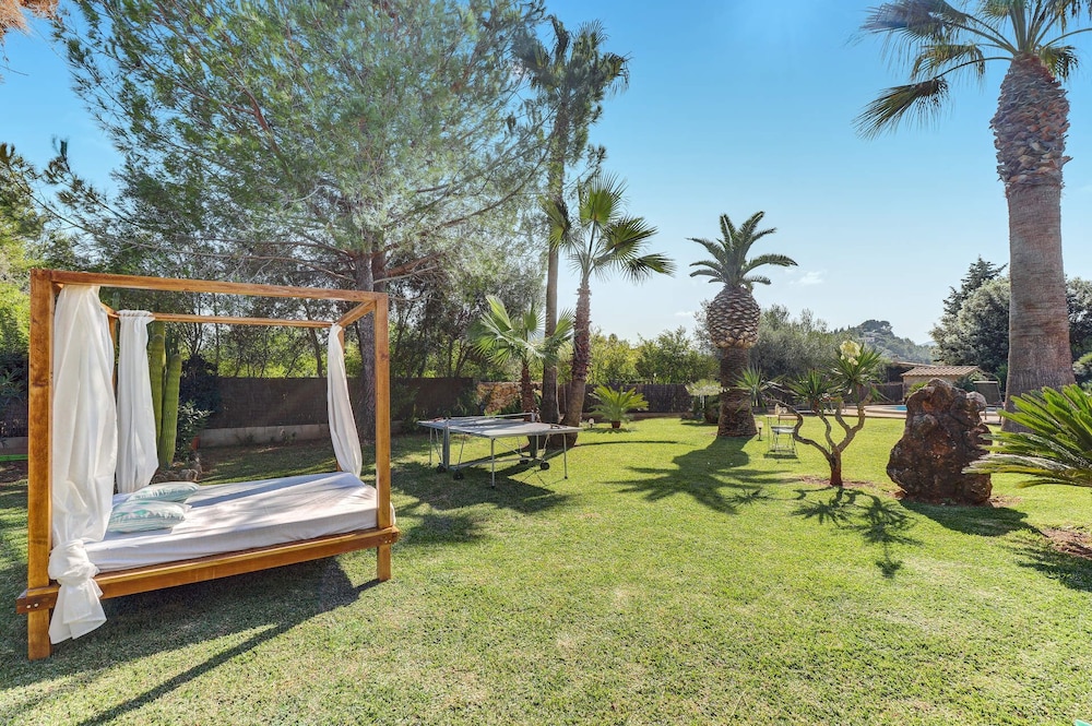 Comfort Chalet, Multiple Beds, Garden View photo 2