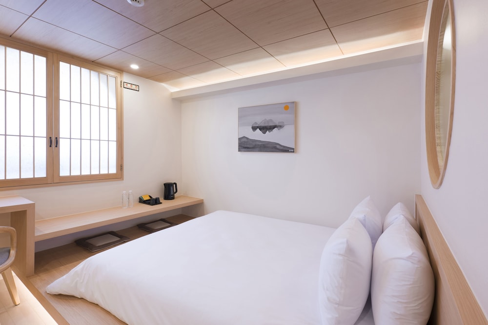 Private Double Room - Photo 1