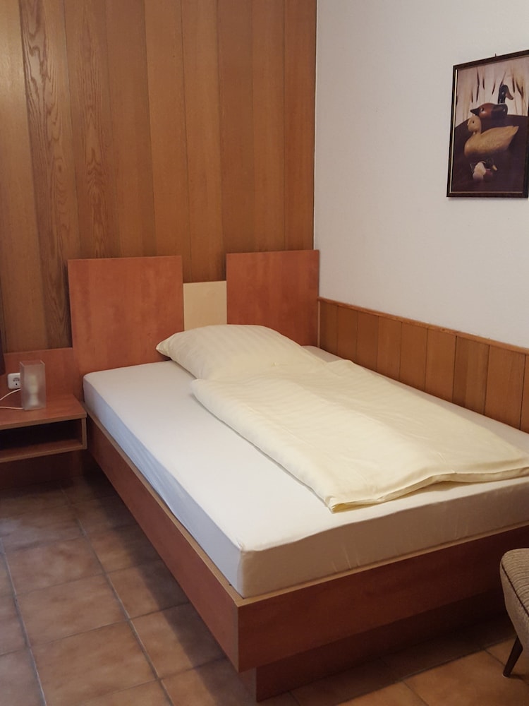 Single Room photo 3