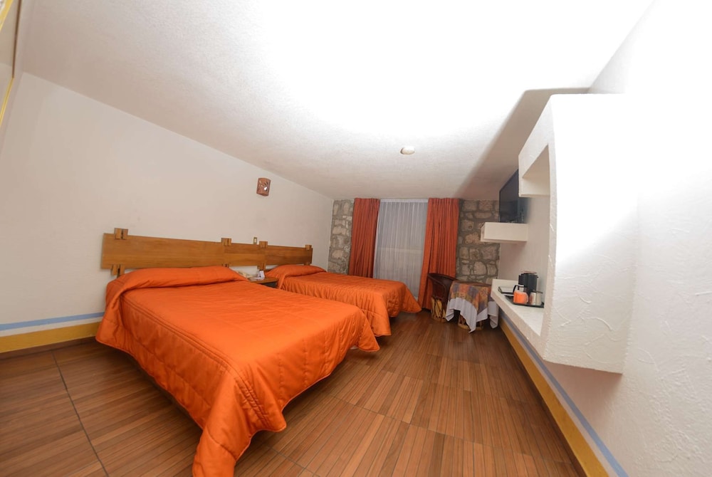 Room, 2 Double Beds, Non Smoking - Photo 1