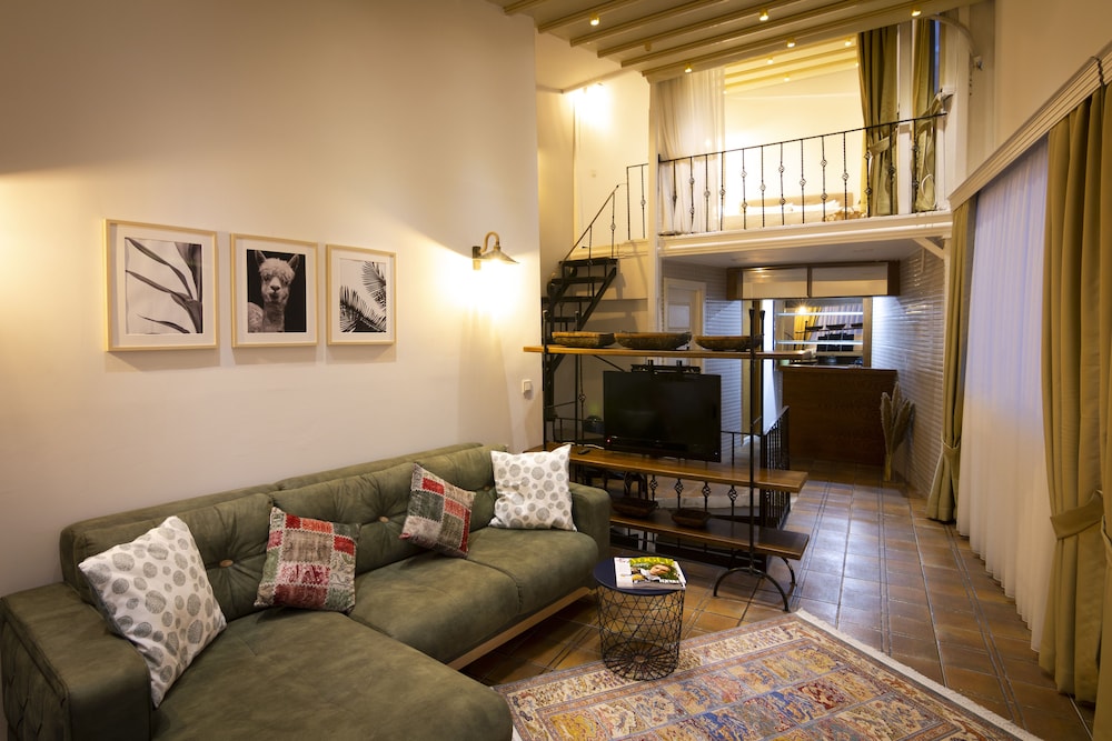 Loft photo 1