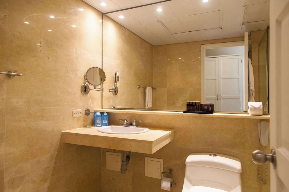 Suite, 1 Bedroom, Non Smoking - Photo 2