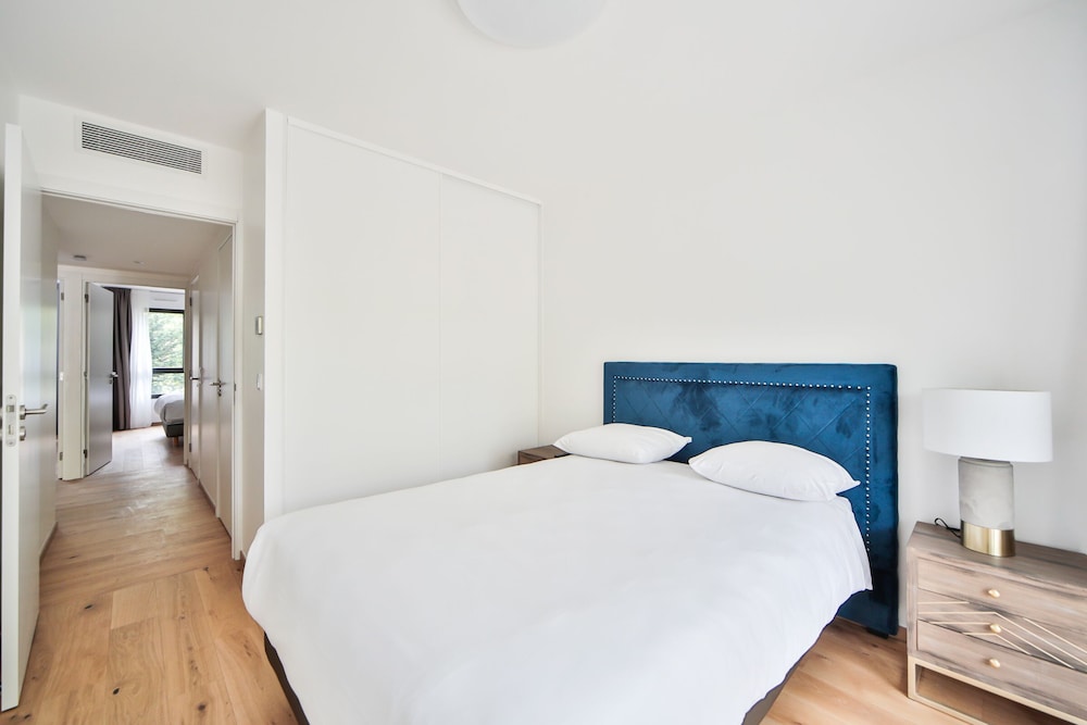 Apartment, 3 Bedrooms, Balcony photo 1