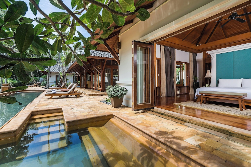 Royal Villa, 2 Bedrooms, Oceanfront - Photo 3