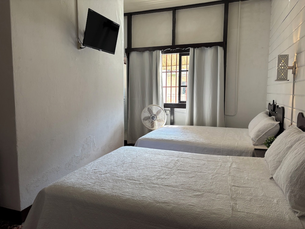 Deluxe Room, Garden View photo 2