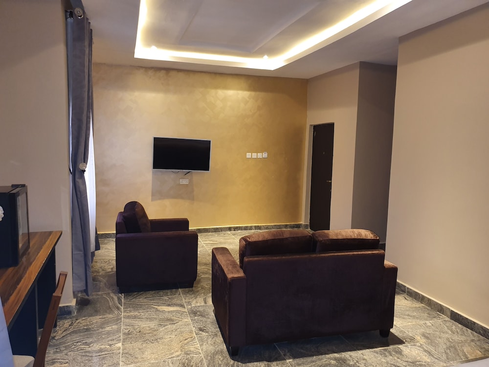 Executive Suite Plus