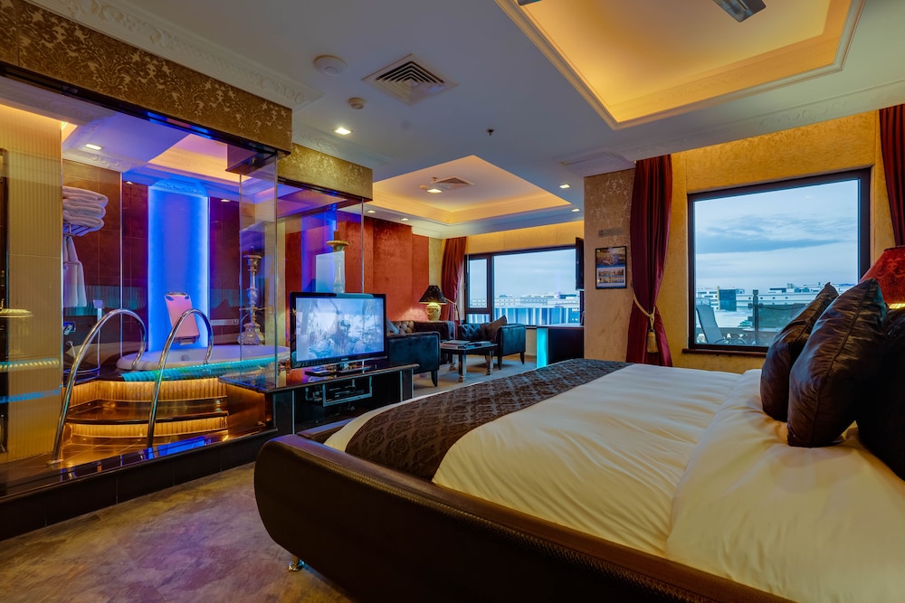 Prime Minister Suite - Photo 3