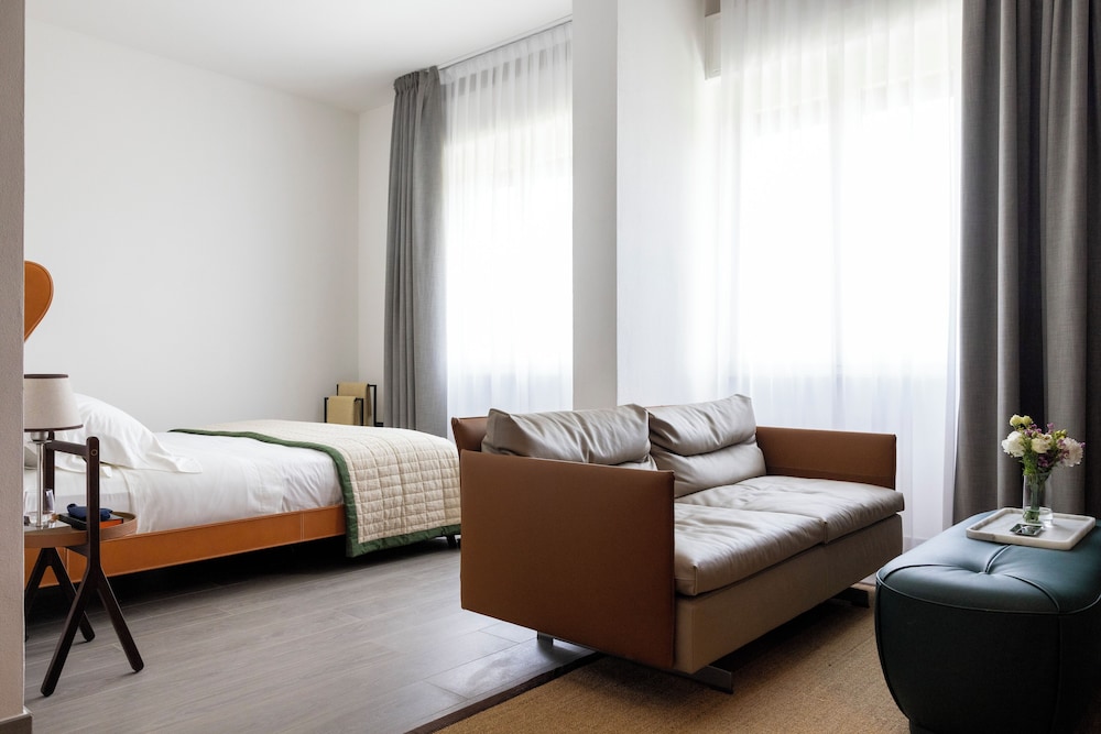 Junior Suite - Photo 1