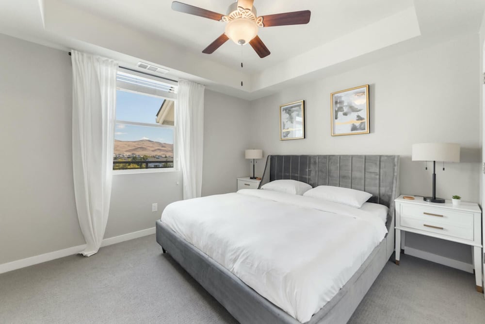 Designer Apt With Jacuzzi Pool Mountain Views, Bilde 13