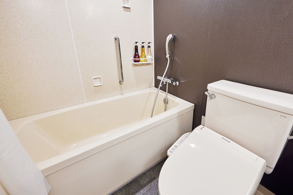 Basic Twin Room, Smoking - Photo 3