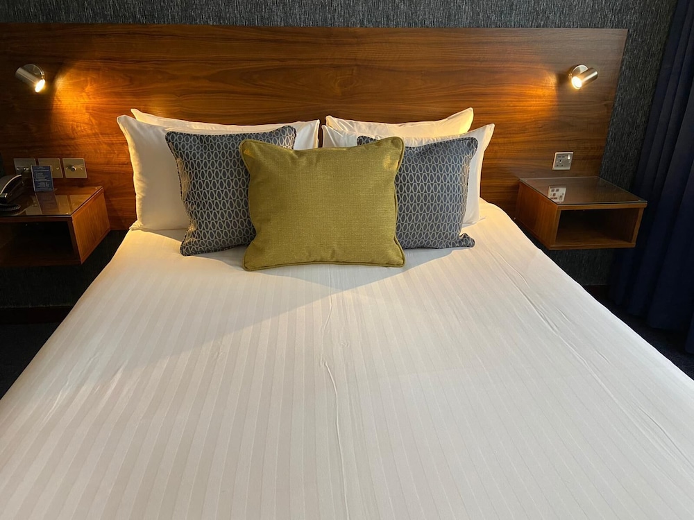 Deluxe Cabin, 1 King Bed - Photo 4