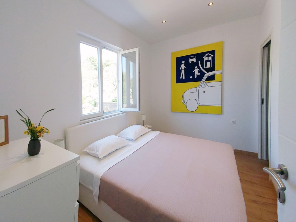 House photo 2