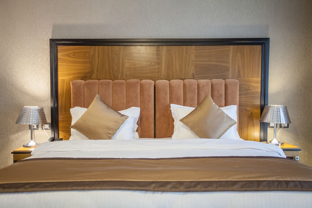 Deluxe Quadruple Room, Park View, Tower photo 3