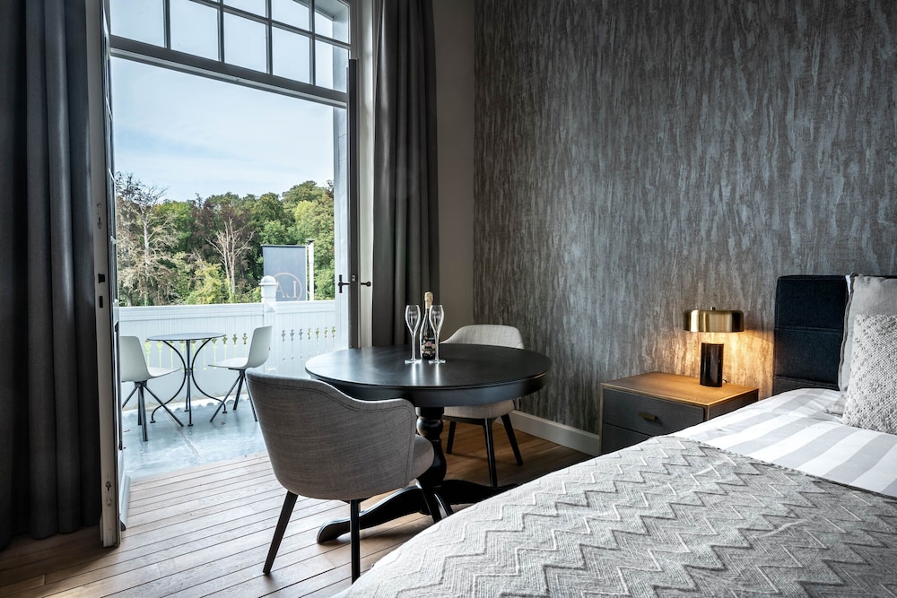 Royal Suite photo 1