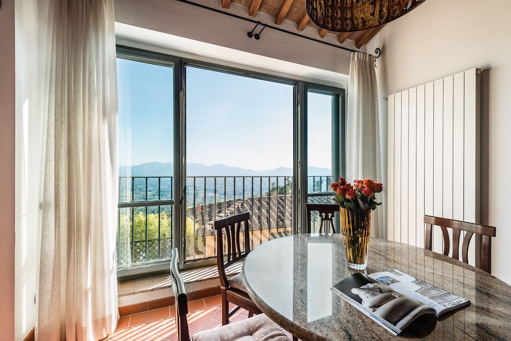 Panoramic Apartment, 2 Bedrooms, Valley View, Tower photo 2