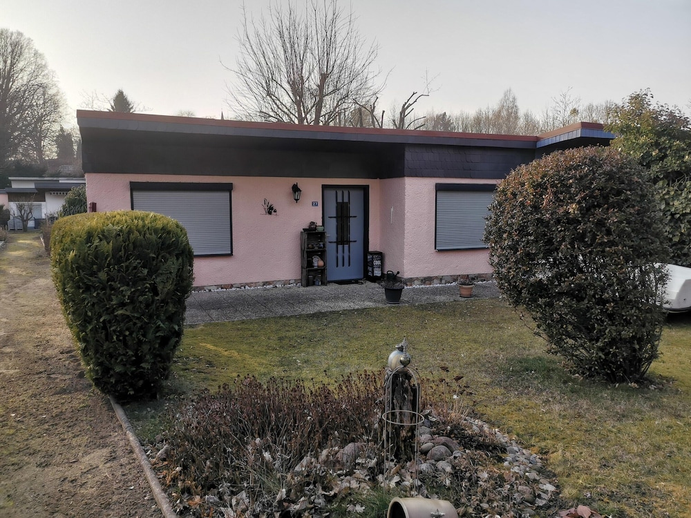 Bungalow photo 1