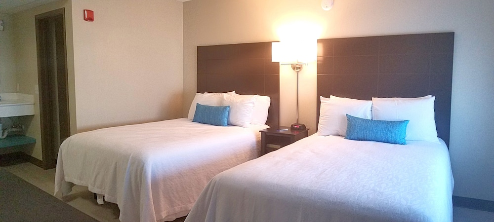 Standard Room, 2 Double Beds photo 2