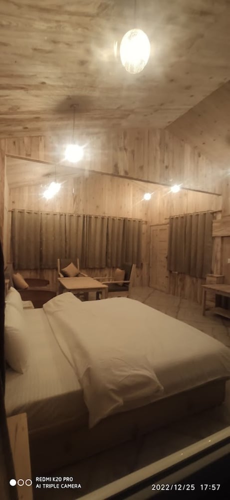 Executive Tree House photo 1