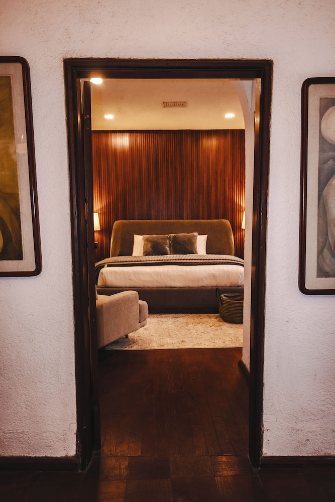 Comfort Room photo 2