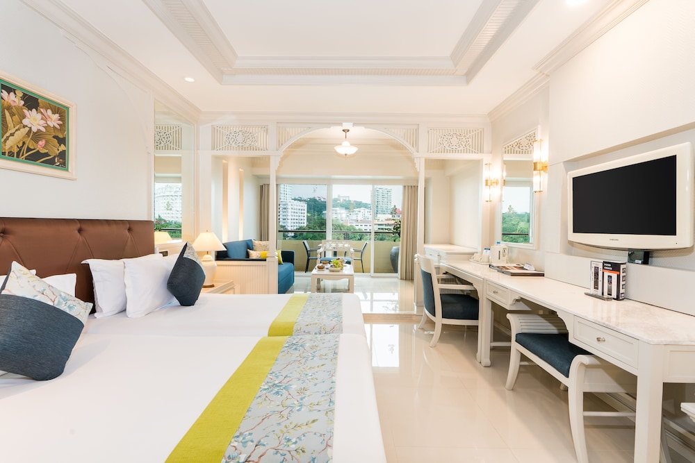 Mini Suite Plus Sun Rise King Bed - Photo 6