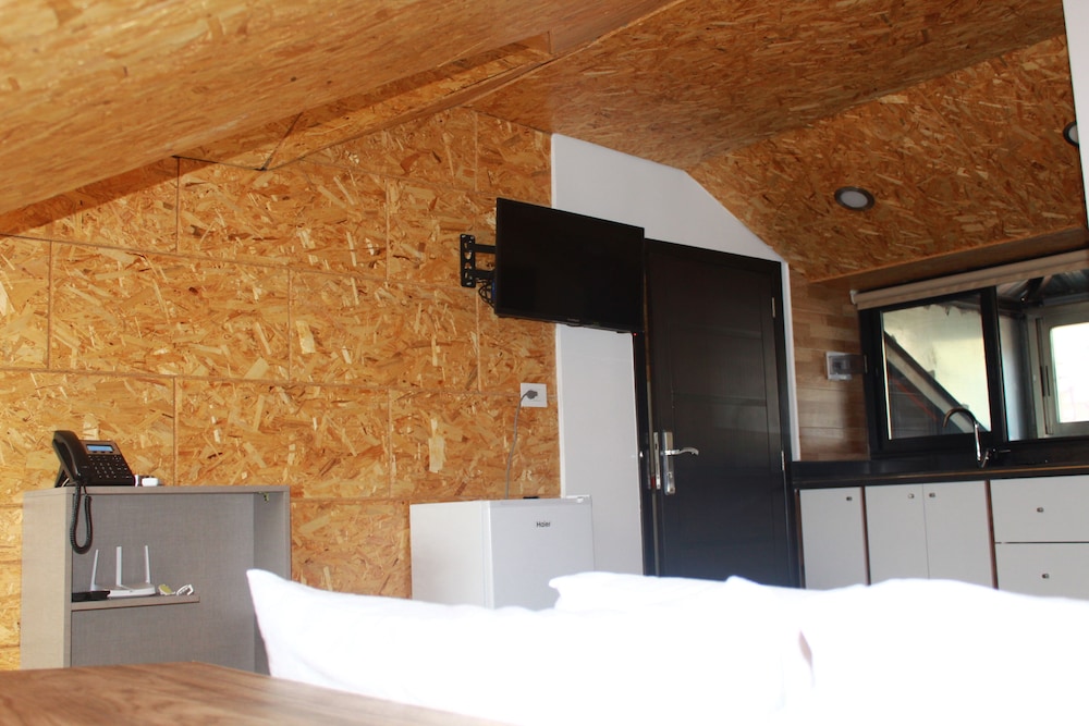 Single Room photo 3