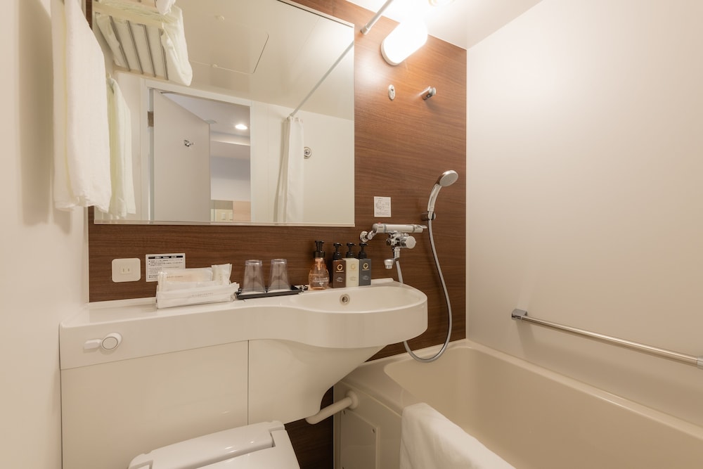 Large King Room, Non Smoking, City View photo 2