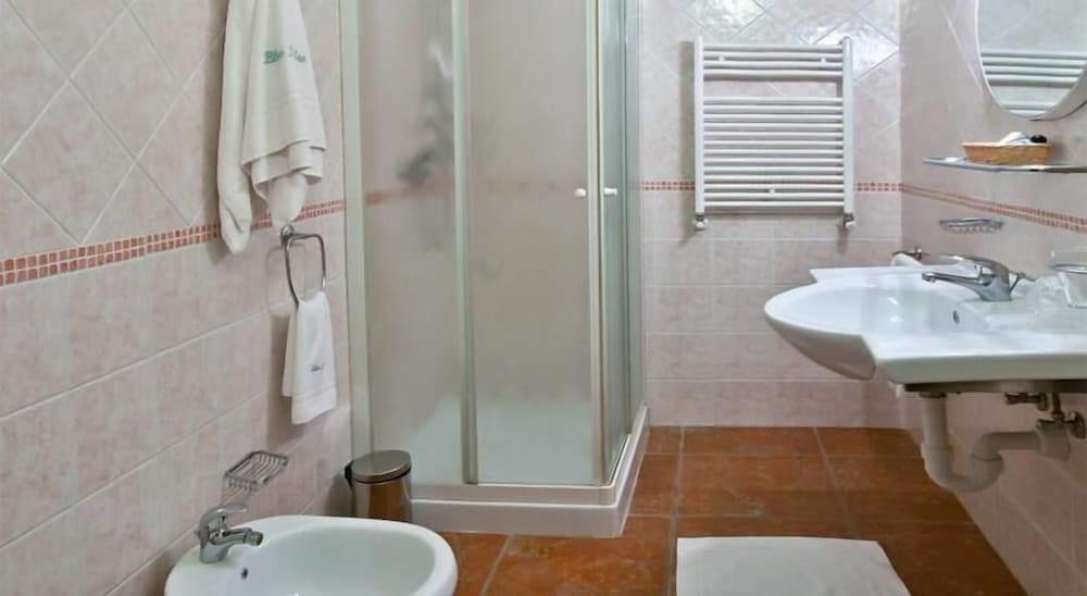 Basic Triple Room, Accessible, Non Smoking photo 2