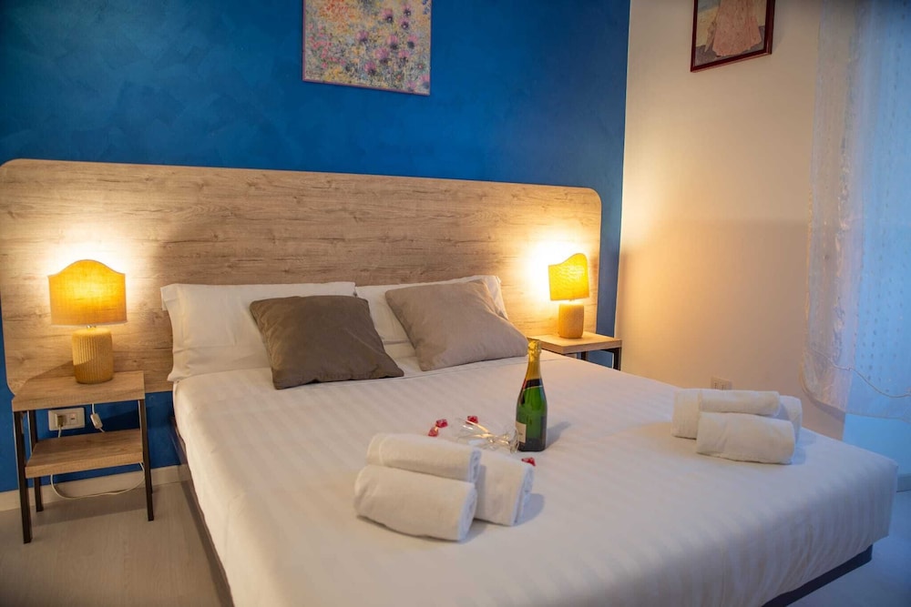Double or Twin Room photo 3