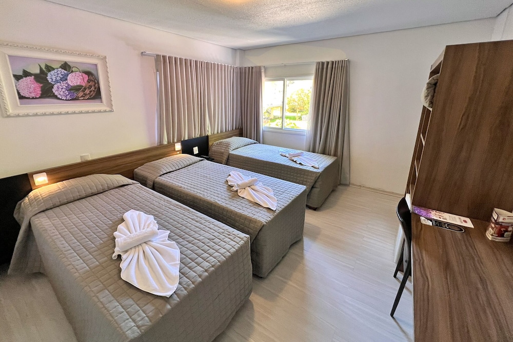 Luxury Triple Room photo 3