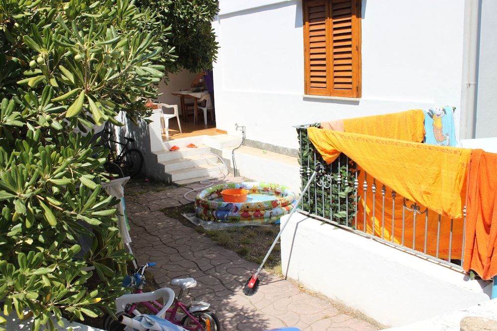 Apartment, 2 Bedrooms, Garden View, Ground Floor photo 2