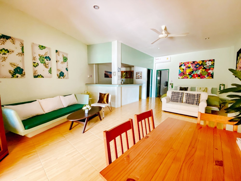 Premium Beachfront Family Suite
