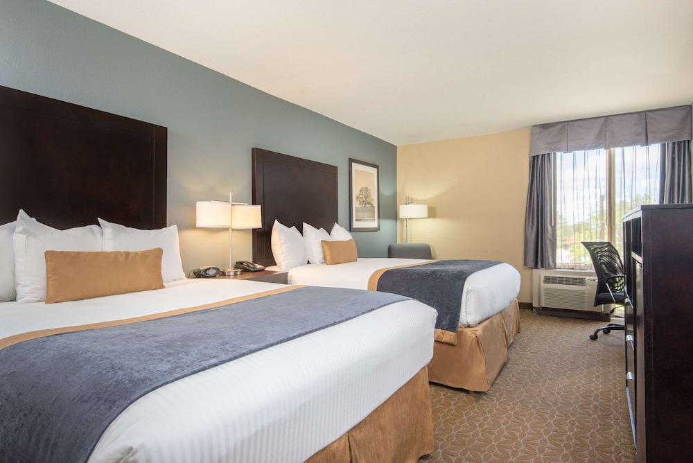 Deluxe Room, 2 Queen Beds photo 1